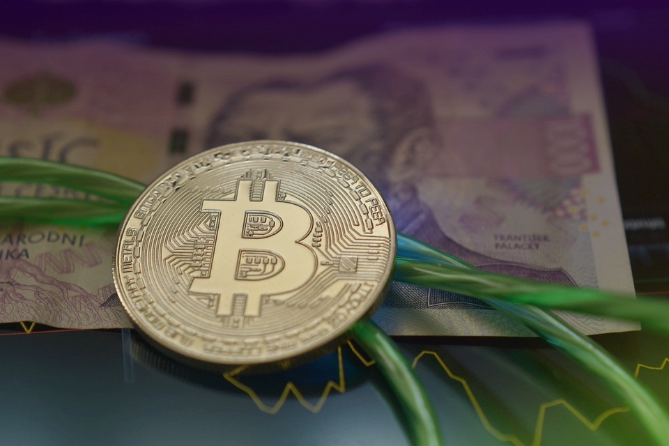 嘉信理财CEO Rick Wurster：一年内推出加密货币现货交易